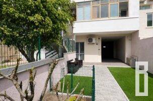 Appartamento in Vendita a QUARTUCCIU 1 Appartamento QUARTUCCIU